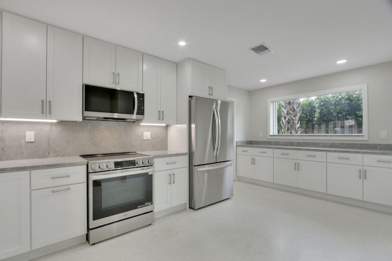732 Pelican Way, North Palm Beach, FL 33408 Photo