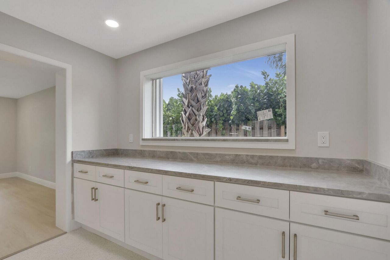 732 Pelican Way, North Palm Beach, FL 33408 Photo