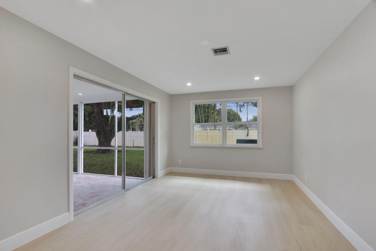 732 Pelican Way, North Palm Beach, FL 33408 Photo
