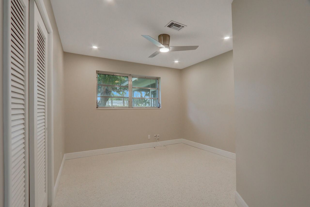732 Pelican Way, North Palm Beach, FL 33408 Photo