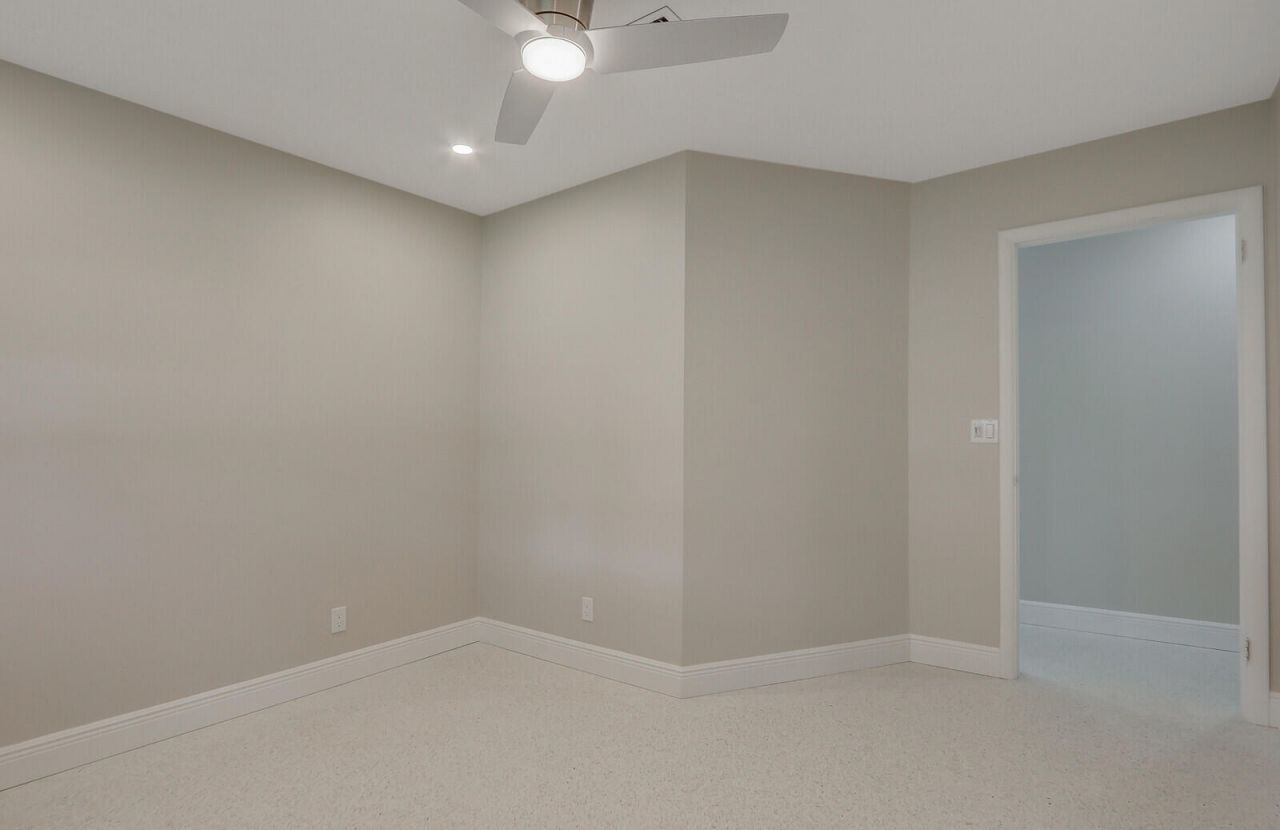 732 Pelican Way, North Palm Beach, FL 33408 Photo