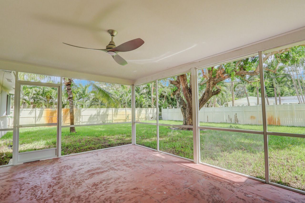 732 Pelican Way, North Palm Beach, FL 33408 Photo