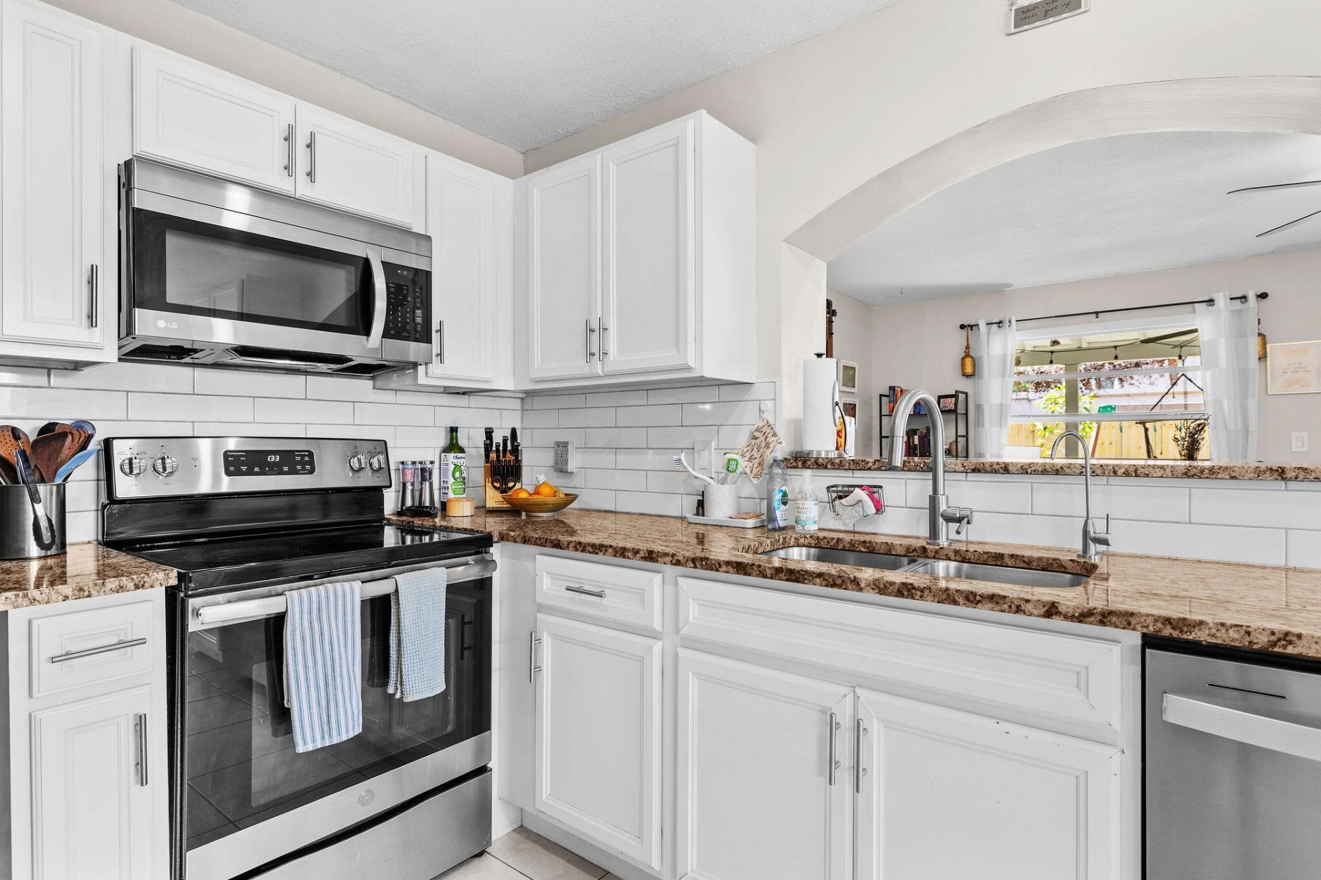 4366 Bamboo Drive, Palm Beach Gardens, FL 33410 Photo