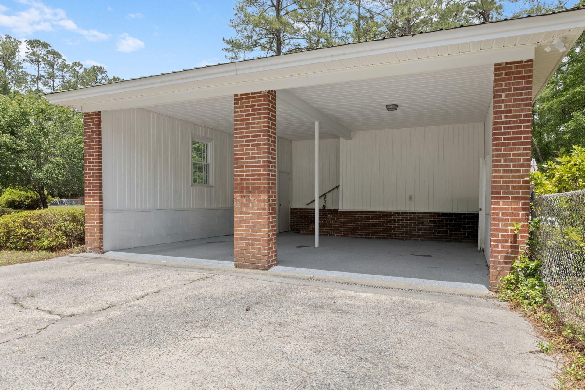 311 Sable Street Photo 34