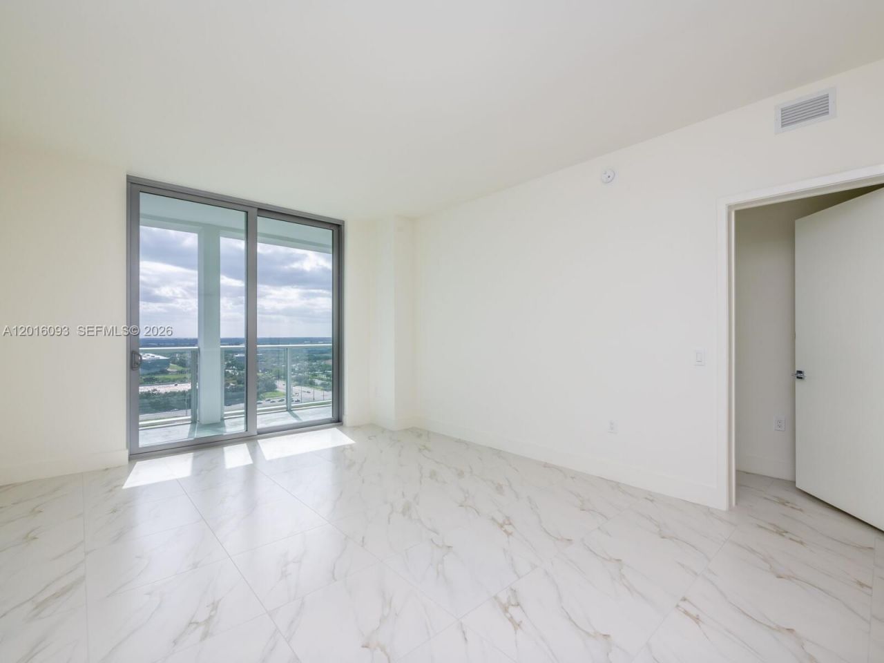 2000 S Metropica Way, Unit 2007, Sunrise, FL 33323 Photo
