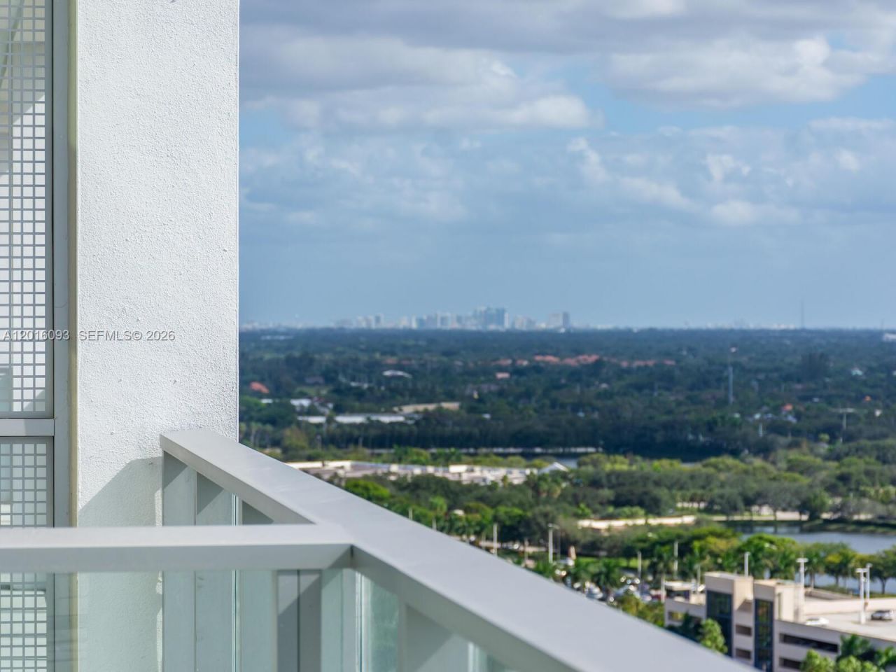 2000 S Metropica Way, Unit 2007, Sunrise, FL 33323 Photo