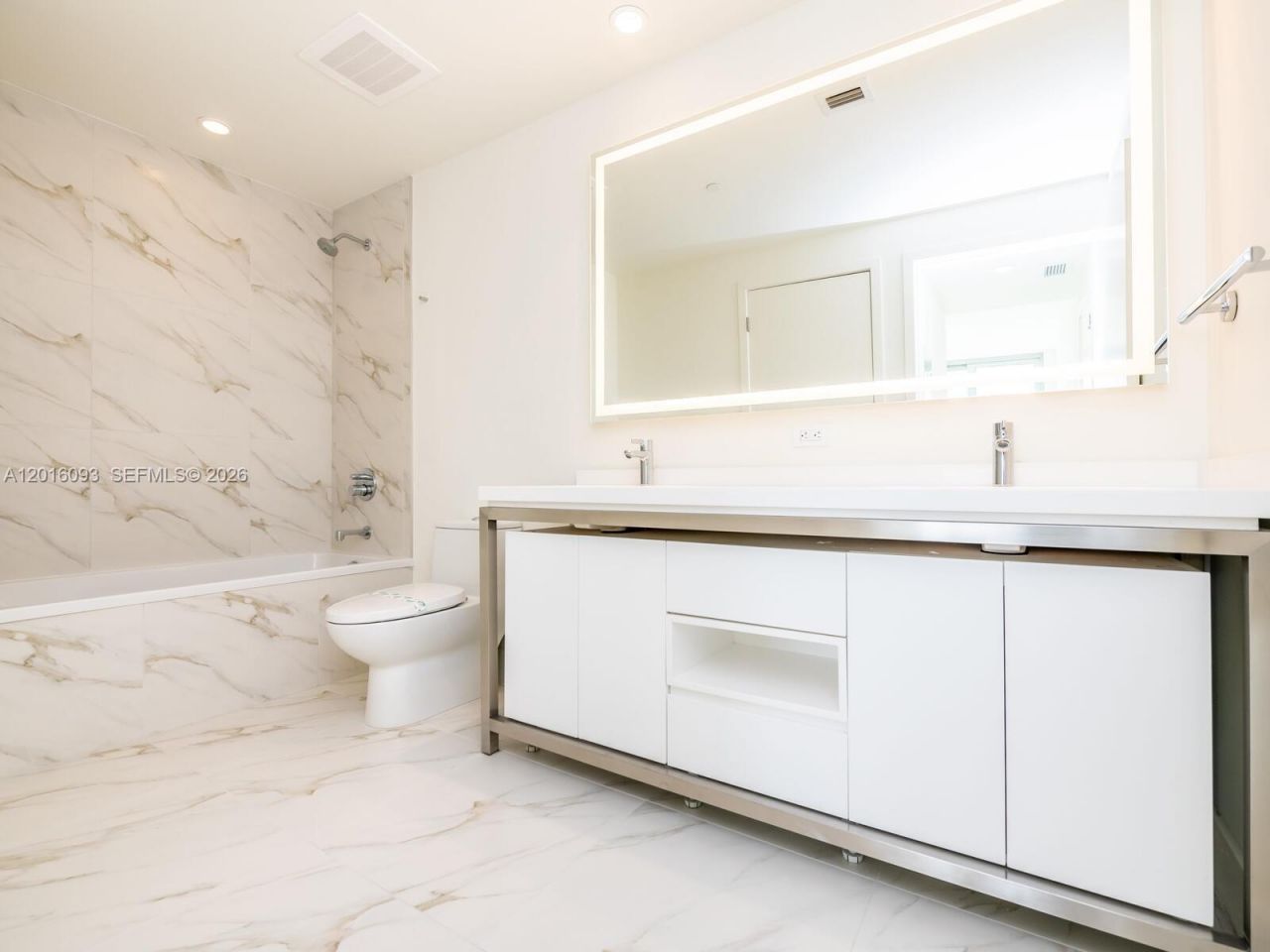 2000 S Metropica Way, Unit 2007, Sunrise, FL 33323 Photo