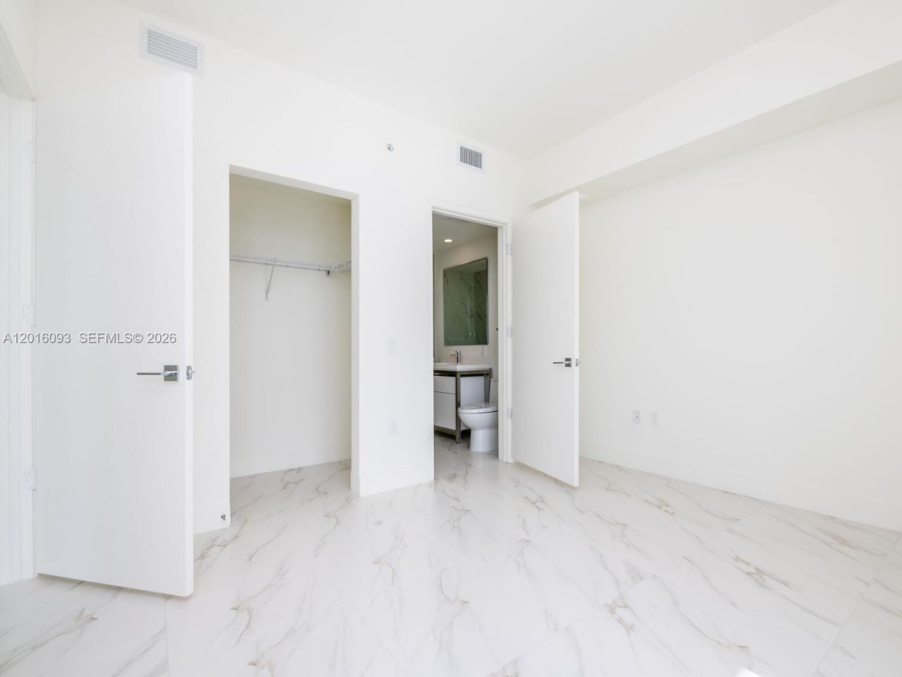 2000 S Metropica Way, Unit 2007, Sunrise, FL 33323 Photo