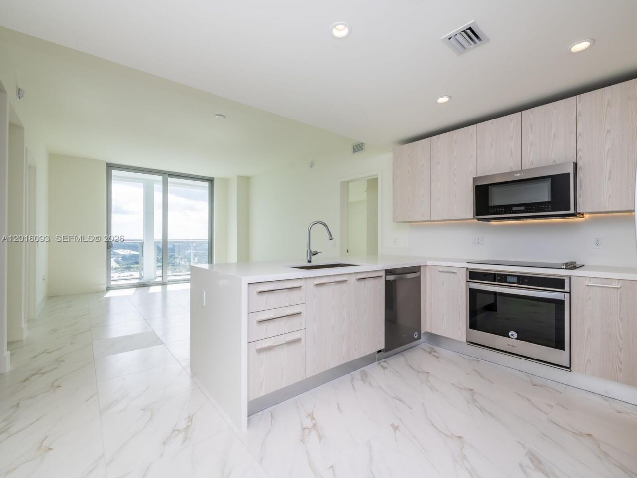2000 S Metropica Way, Unit 2007, Sunrise, FL 33323 Photo