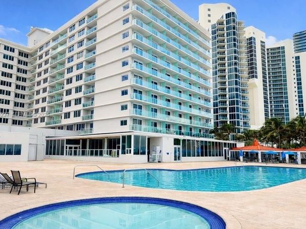 19201 Collins Ave , Unit 707, Sunny Isles Beach, FL 33160
