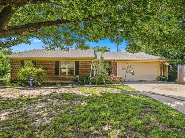 5303 Hilltop , Greenville, TX 75402