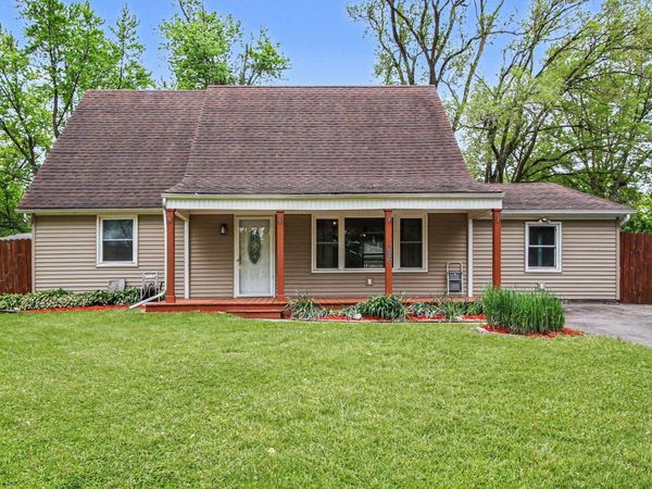 396 Clear Creek , Valparaiso, IN 46385