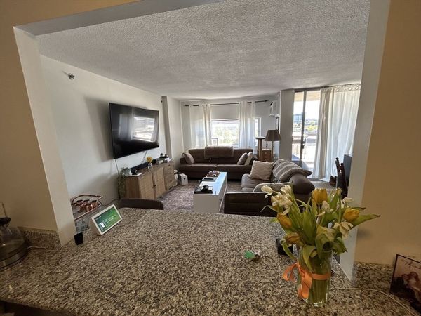872 Massachusetts Ave, Unit 406, Cambridge, MA 02139