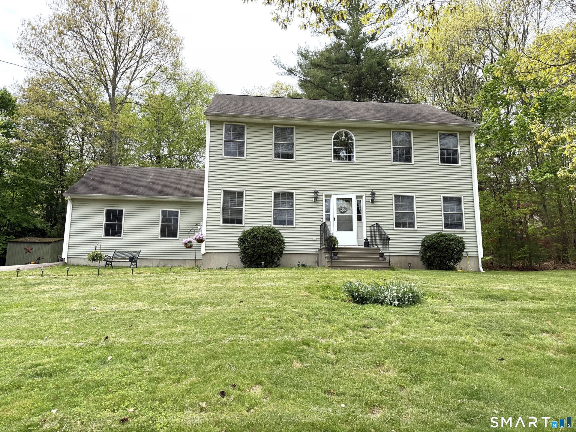 19 Mckenna, Griswold, CT 06351 Main Photo