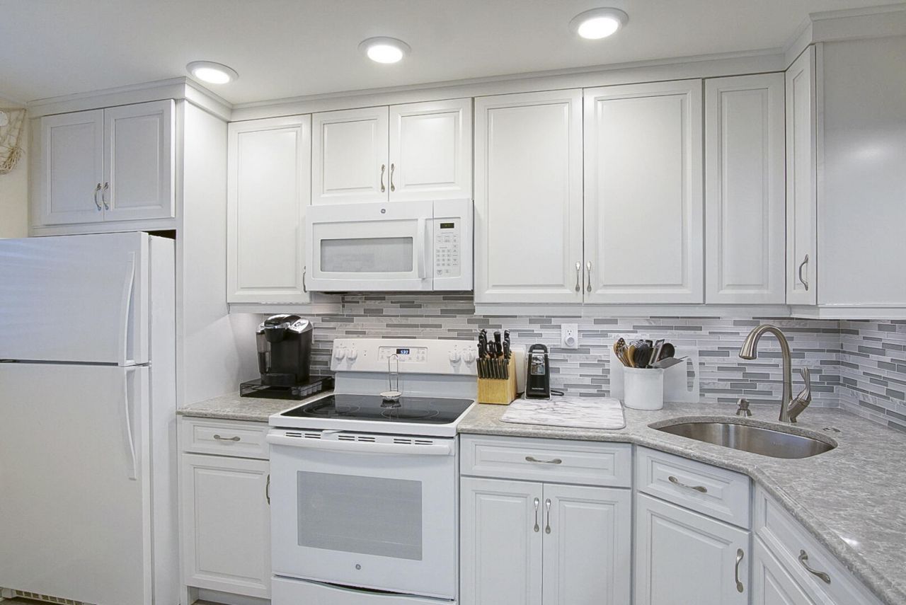 10310 S Ocean Drive, Unit 405, Jensen Beach, FL 34957 Photo