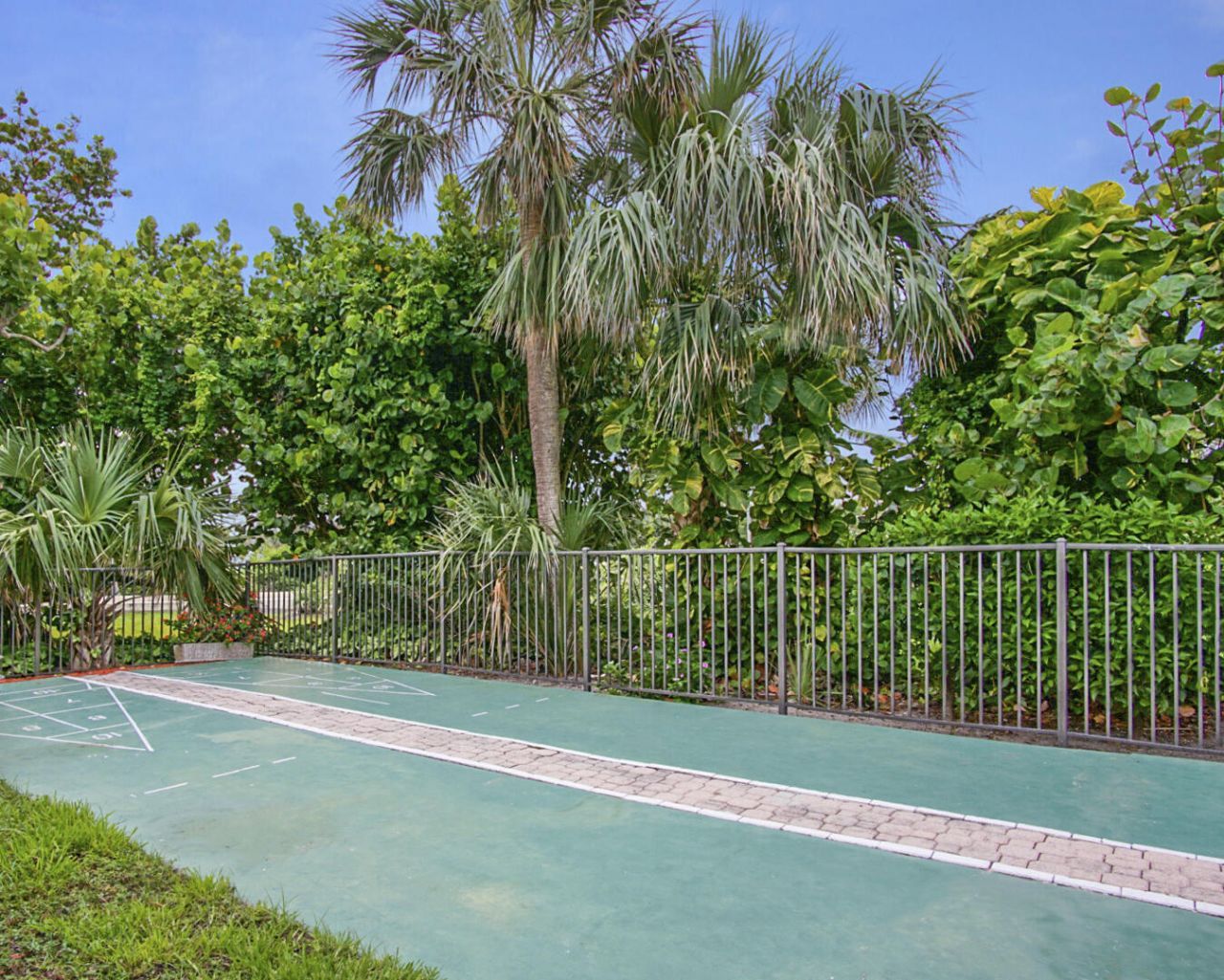 10310 S Ocean Drive, Unit 405, Jensen Beach, FL 34957 Photo