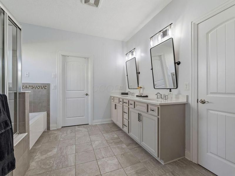 841 Memories Lane, Westerville, OH 43081 Photo 26