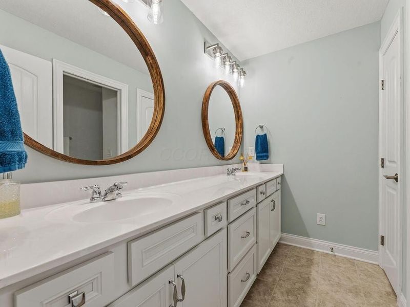 841 Memories Lane, Westerville, OH 43081 Photo 40