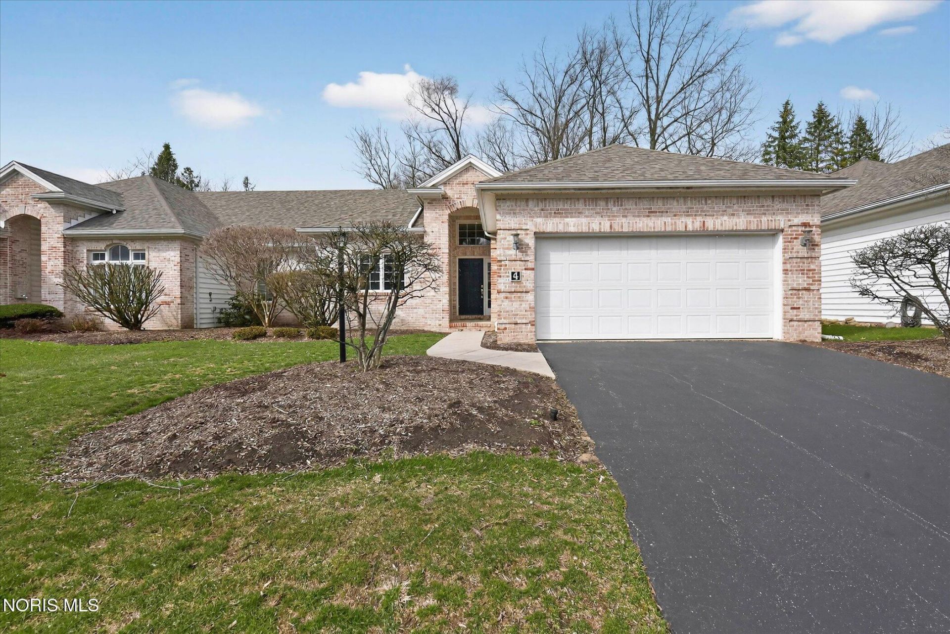 4 Bent Creek Crossing, Sylvania, OH 43560 Main Photo