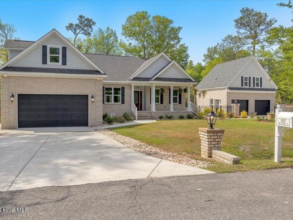 2507 Mary Frances Court NE, Bolivia, NC 28422