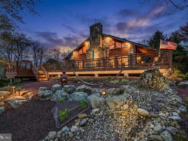 18 HAZLEWOOD , LAKE HARMONY, PA 18624