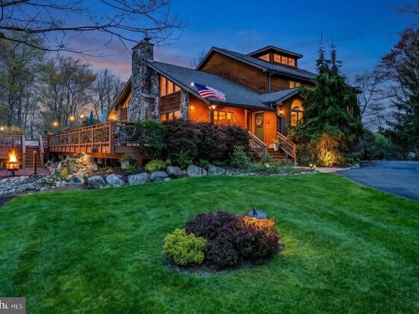18 HAZLEWOOD , LAKE HARMONY, PA 18624