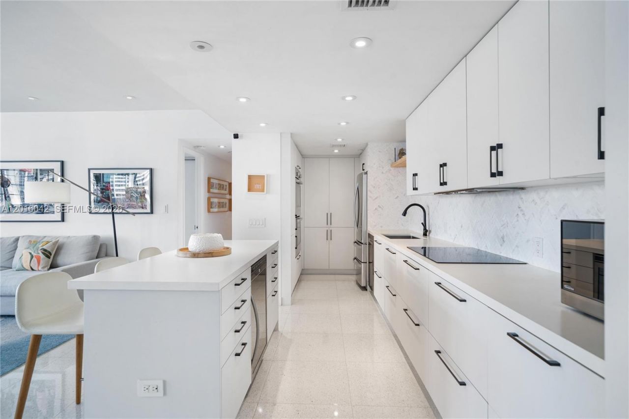 20 Island Ave, Unit 1401, Miami Beach, FL 33139 Photo