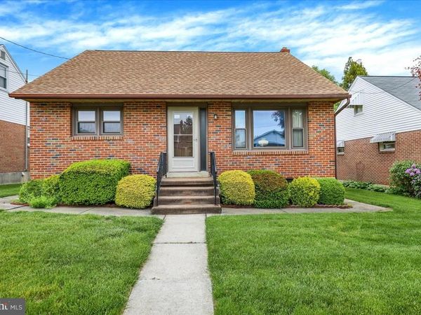 1242 COMMONWEALTH BOULEVARD , READING, PA 19607