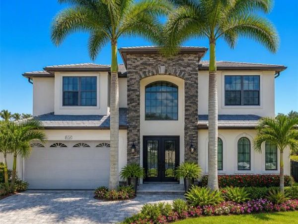 8831 Woodgate DR, FORT MYERS, FL 33908