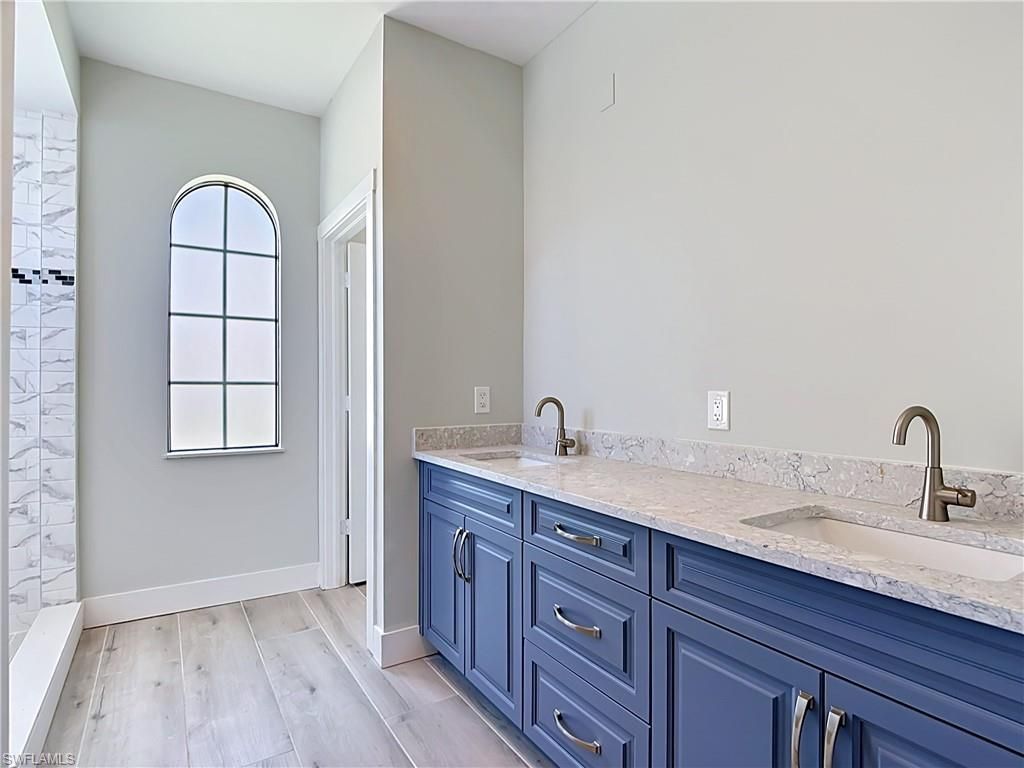8831 Woodgate Dr, Fort Myers, FL 33908 Photo