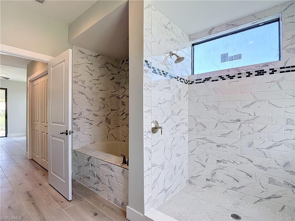 8831 Woodgate Dr, Fort Myers, FL 33908 Photo