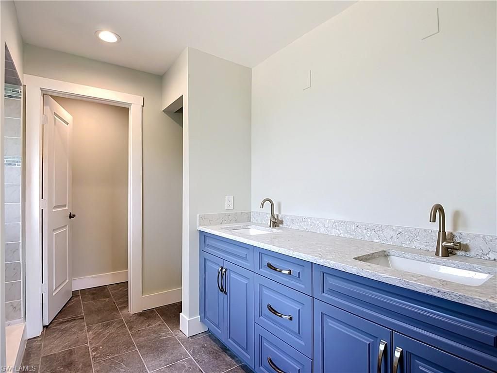 8831 Woodgate Dr, Fort Myers, FL 33908 Photo