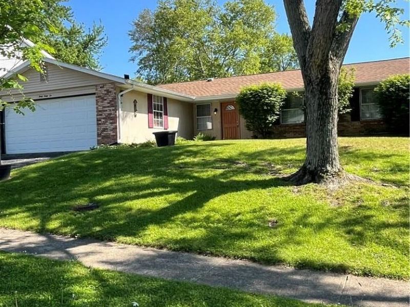 4042 Quail Bush Drive, Dayton, OH 45424 Photo 2