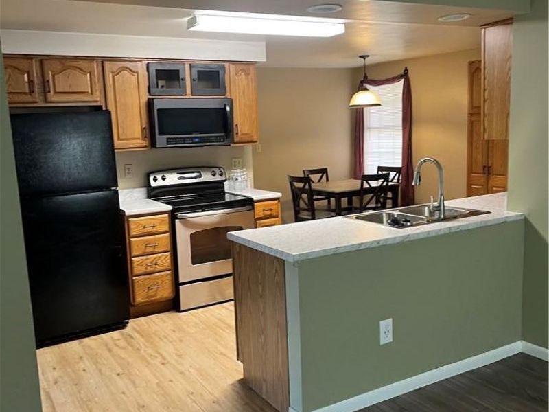 4042 Quail Bush Drive, Dayton, OH 45424 Photo 3