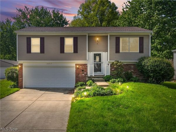 26917 Oxford Park Lane , Olmsted Twp, OH 44138