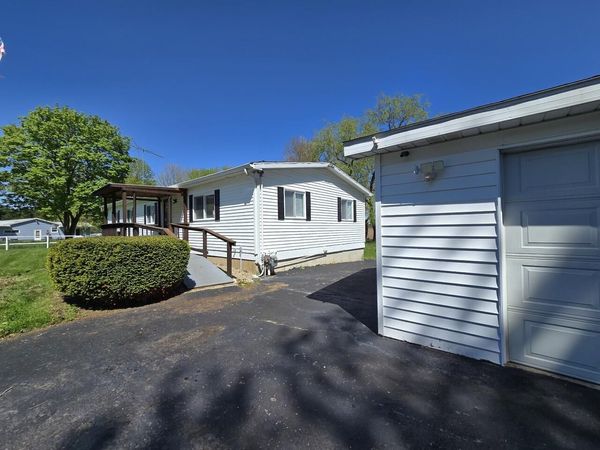 69617 Eisenhower Road, Sturgis, MI 49091