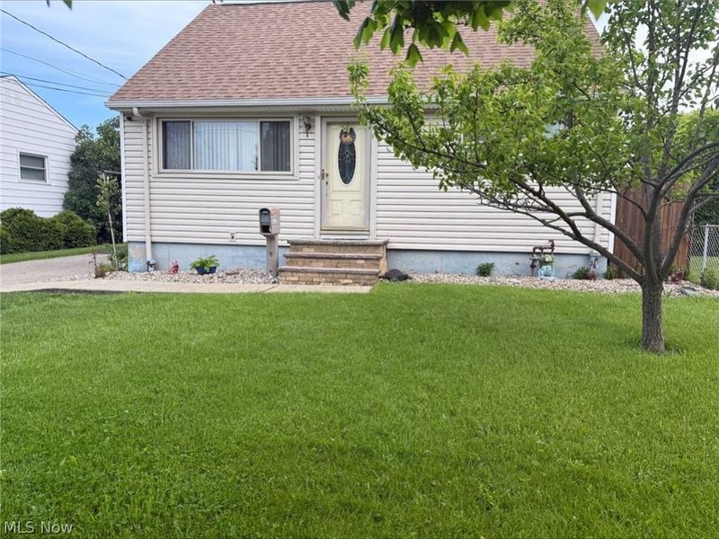 15316 Rademaker Drive, Brook Park, OH 44142 Photo 3