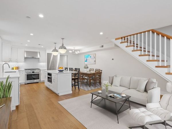 386 Windsor St, Unit 1, Cambridge, MA 02141