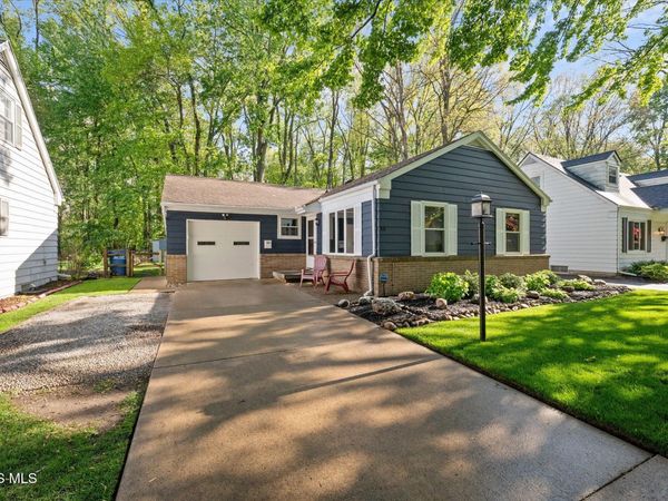 3813 Philmar Drive, Toledo, OH 43623