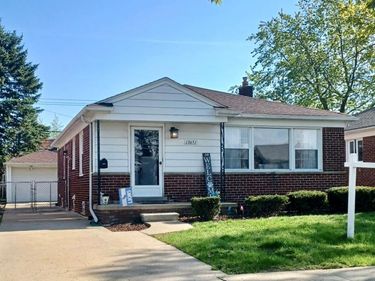 13651 Castle Street, Southgate, MI 48195