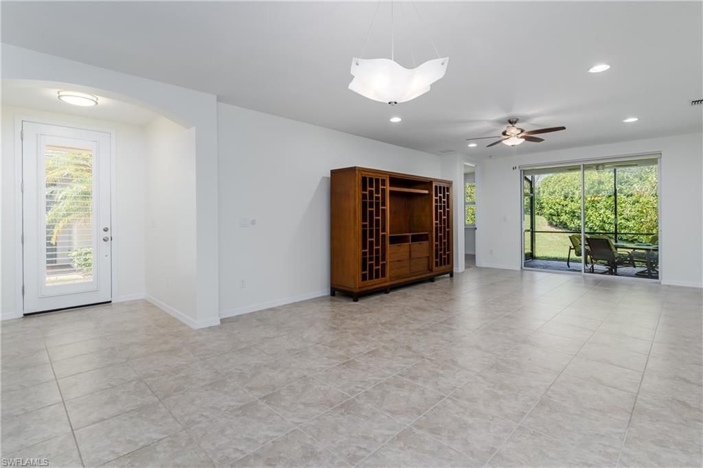 14939 Edgewater Cir , Naples, FL 34114 Photo