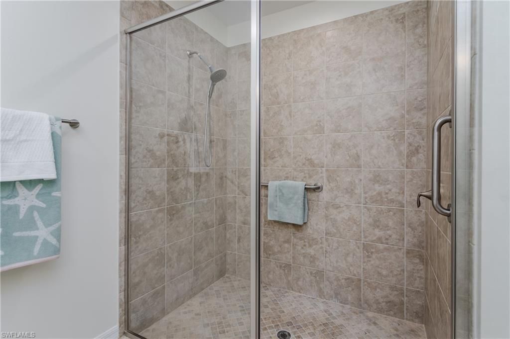 14939 Edgewater Cir , Naples, FL 34114 Photo