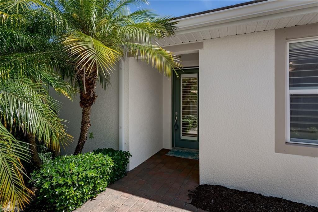 14939 Edgewater Cir , Naples, FL 34114 Photo