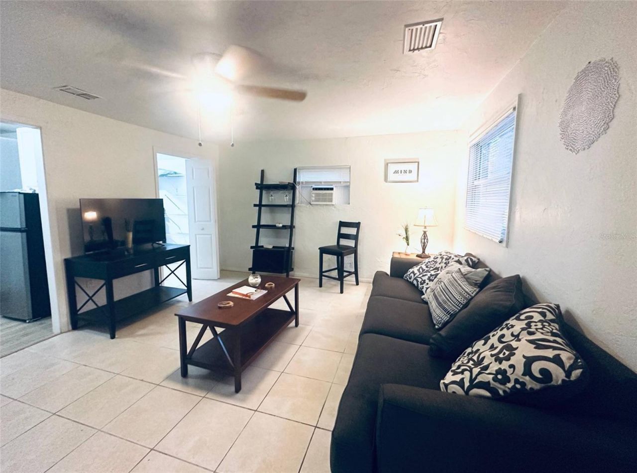 4811 Emerson Avenue S, Saint Petersburg, FL 33711 Photo