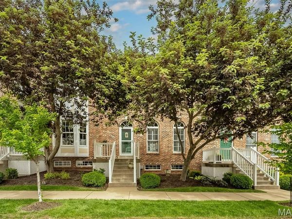2518 S Larkson Drive , Wildwood, MO 63040