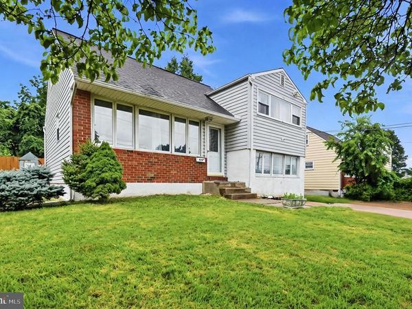 635 W COUNTY LINE ROAD, HATBORO, PA 19040
