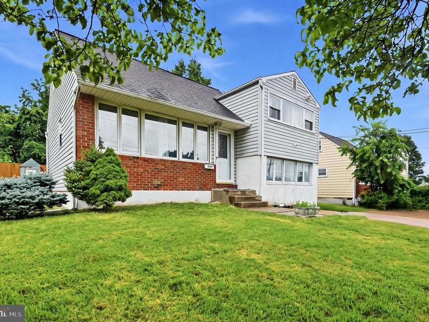 635 W County Line Road, Hatboro, PA 19040 Main Photo