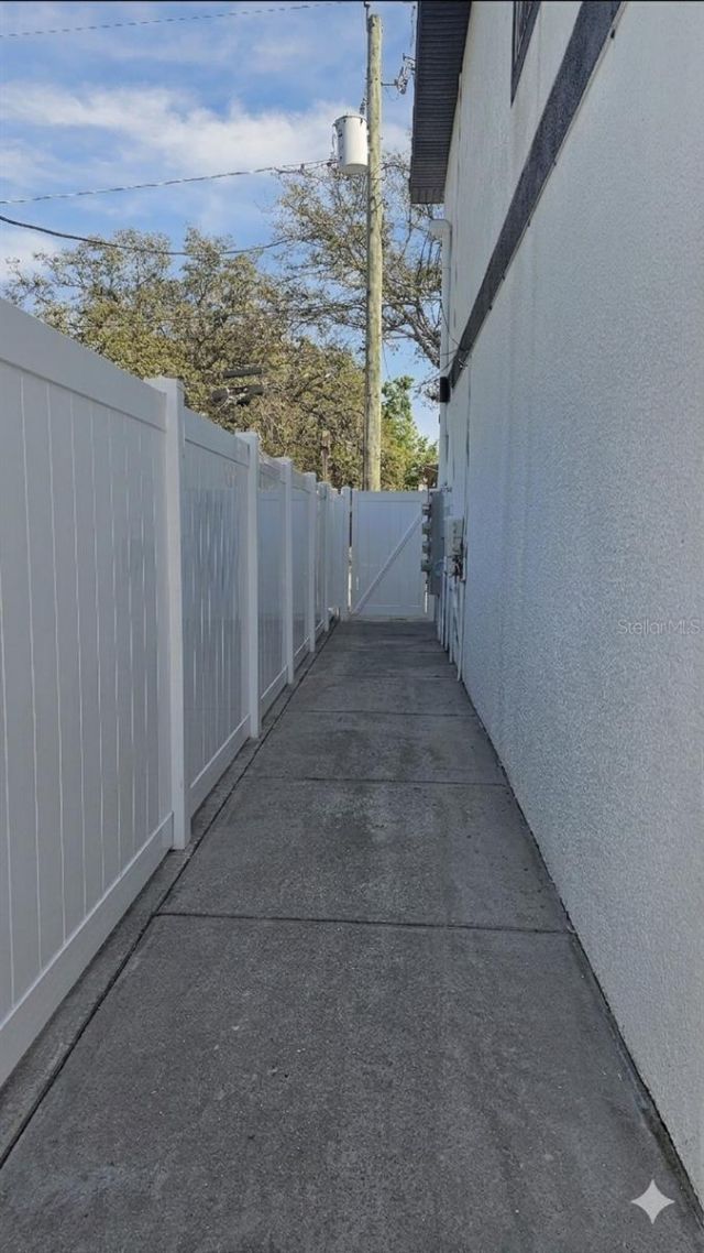 13612 N 21st Street , Tampa, FL 33613 Photo