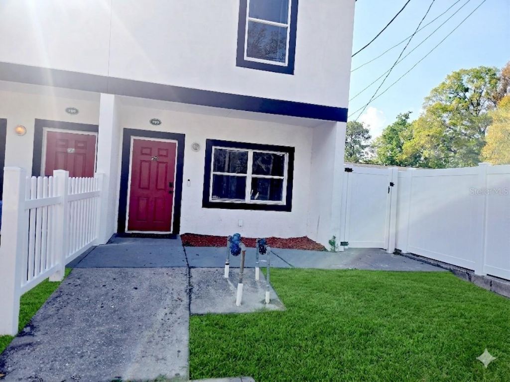 13612 N 21st Street , Tampa, FL 33613 Photo