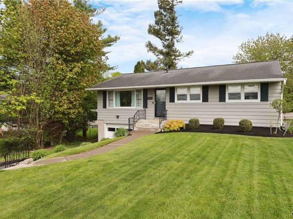 206 Salisbury Road , Syracuse, NY 13219